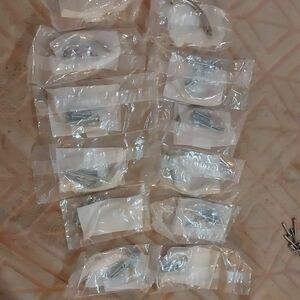Drawer pulls, Silver Metal. 23 Pieces
